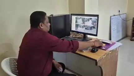 बड़वानी: पुख्ता सुरक्षा व्यवस्था को लेकर शहर में 31 महत्वपूर्ण स्थानों पर लगाए गए 145 हाईटेक कैमरे, वाहनों के नंबर भी होंगे ट्रेस