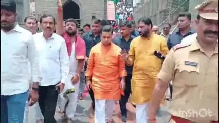तुळजापूर: गरीबाच्या खिचडीवर जगणार तु कार्ट आमच्यावर बोलु नये:मंञी नितेश राणे यांची खा.संजय राऊतांवर टिका
