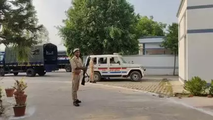 खलीलाबाद: खलीलाबाद में सिम पोर्ट कर साइबर फ्रॉड करने के मामले में तीन वांछित अभियुक्त गिरफ्तार