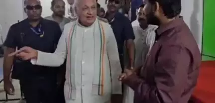 पटना ग्रामीण: पटना में खान सर की क्लास पहुंचे राज्यपाल आरिफ मोहम्मद खान, खान सर ने दिखाया अपना क्लास रूम