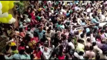मथुरा: वृंदावन: बांके बिहारी मंदिर में भीड़ का फायदा उठाकर चोरी करने वाली 7 महिलाएं गिरफ्तार