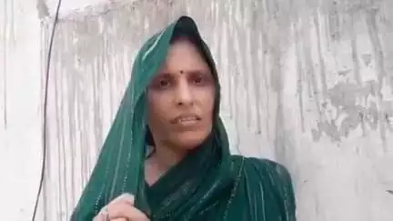हंडिया: बनकट गांव में आबादी की जमीन में पाइप लगाने को लेकर दो पक्षों में हुई मारपीट, की गई शिकायत