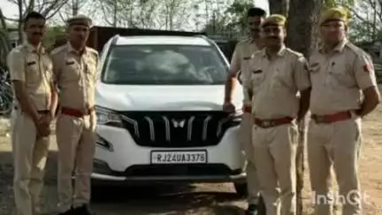 चित्तौड़गढ़: रोलाहेडा पुलिया के नीचे SUV चालक ने नाकाबंदी तोड़कर कच्चे रोड पर छोड़कर भागा, तलाशी में मिली 406 किलो डोडा चूरा