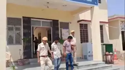 बुहाना: पचेरी कलां में ज्वैलर की दुकान से सोने-चांदी के जेवरात चोरी का मामला, पुलिस ने 2 नकबजनों को किया गिरफ्तार