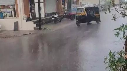 जालना: जालना शहरात मान्सूनच्या पावसाला सुरुवात; पहिल्याच मुसळधार पावसाने जालेकर ओलेचिंब