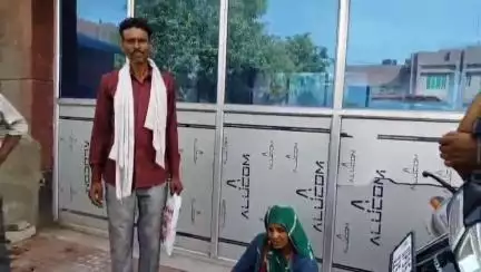 महोबा: भड़रा गांव में कुएं में गिरे मासूम के परिजनों ने डॉक्टर पर इलाज में लापरवाही का लगाया आरोप