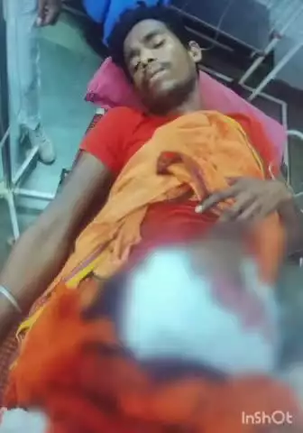 धमतरी: धमतरी के दानीटोला वार्ड में तीन युवकों ने एक युवक को चाकू से मारा