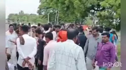 दर्यापूर: अमरावती मार्गावरील जयेश मोटर्स जवळ दोन दुचाकीची धडक;दोघे जण गंभीर जखमी