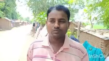মানিকচক: রাস্তার নির্মাণে দুর্নীতির অভিযোগ সঠিক নয়,নতুন করে রাস্তা করার বার্তা দক্ষিণচন্দ্রপুর গ্রাম পঞ্চায়েতের প্রধানের