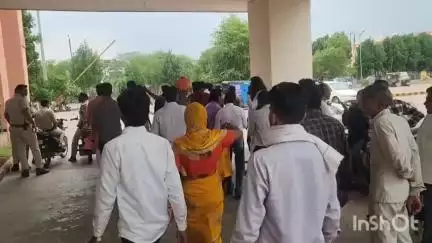 विदिशा नगर: कोतवाली थाना क्षेत्र के वैशाली नगर में 2 युवकों के बीच चाकूबाजी, दोनों गंभीर रूप से घायल