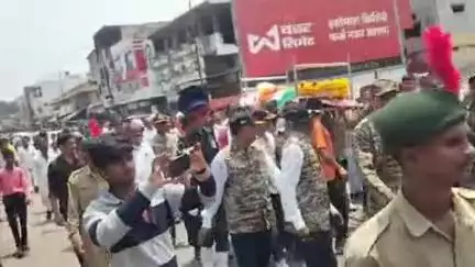 शिरपूर: भारतीय सेना दलातील वीर जवानाचा शिरपूर येथे शासकीय इतमामात अंत्यसंस्कार, धुळे पोलीस दलाकडून मानवंदना