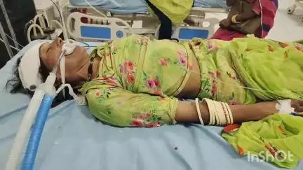 भीलवाड़ा: खजूरी में चलती बाइक से महिला के कपड़े आने से वह गिरी, गंभीर घायल, हायर सेंटर किया गया रेफर