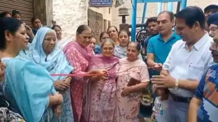 ਅੰਮ੍ਰਿਤਸਰ 2: ਵਿਜੇ ਨਗਰ ਇਲਾਕੇ ਚੋ ਗੰਦੇ ਪਾਣੀ ਦੀ ਸਮੱਸਿਆ ਨੂੰ ਹੱਲ ਕਰਦੇ ਹੋਏ ਇਲਾਕਾ ਕੌਂਸਲਰ ਨੇ ਇਲਾਕੇ ਵਿੱਚ ਲਗਵਾਇਆ ਨਵਾ ਟਿਊਬਲ ਕਨੈਕਸ਼ਨ 
#jansamasya