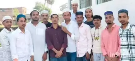 छौड़ाही: प्रखंड क्षेत्र में हर्षोल्लास के साथ बकरीद का त्योहार मनाया गया, मुस्लिम भाइयों ने गले मिलकर दी बधाई