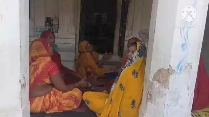 बिलासपुर: शिव मंदिर बिरसिंहपुर में महिला मंडली द्वारा भजन संकीर्तन किया गया