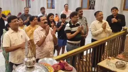 कांके: अग्रसेन पथ स्थित श्री श्याम मंदिर में श्री श्याम प्रभु को चांदन द्वादशी पर भोग अर्पित किया गया