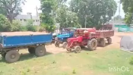 नगरी: बेलरगांव के पास नदी से रेत का अवैध परिवहन कर रहे 5 ट्रैक्टर को तहसीलदार ने पकड़ा