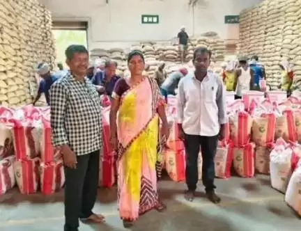 కర్లపాలెంలోని ఎఫ్సిఐ గూడెంను తనిఖీ చేసిన మండల విద్యాశాఖ అధికారి విజయశ్రీ