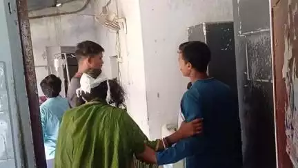 महागामा: :बाइक से गिरने से महागामा में महिला घायल, महागामा अस्पताल में भर्ती।