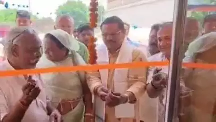 କଣ୍ଟାବାଞ୍ଜି: ଦାବ୍ରୀ ଗାଁ ଠାରେ କେକେ ଫୁଏଲ ଇଣ୍ଡିଆନ ଅଏଲ ପେଟ୍ରୋଲ ପମ୍ପ ର ଶୁଭ ଉଦଘାଟନ କଲେ କଣ୍ଟାବାଞ୍ଜି ବିଧାୟକ