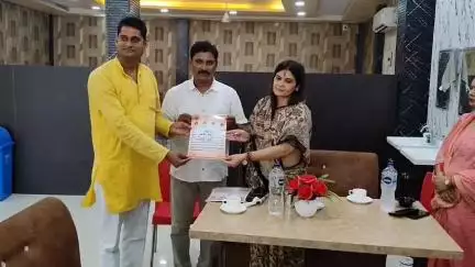 अमेठी: अंजलि मिश्रा ने कहा- 'देशभक्ति हमारे नस में है, हम देश के लिए मर सकते हैं और समय आने पर मार भी सकते हैं'