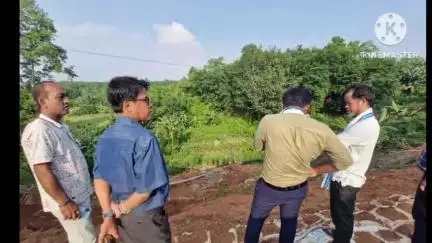 বিলোনিয়া: সাব্রুম- আগরতলা জাতীয় সড়ক 'সাচিরামবাড়ীতে' দুটো স্থান পরিদর্শন  করেন মন্ত্রী