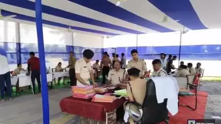 मधेपुरा: मधेपुरा में पुलिस अधीक्षक के निर्देश पर नवनियुक्त सिपाहियों का योगदान कराया जा रहा है