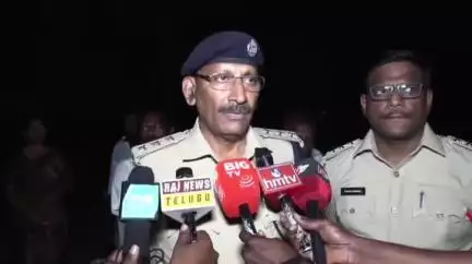 ముక్తినూతలపాడు సమీపంలో జరిగిన హత్యస్థలాన్ని పరిశీలించిన డి.ఎస్.పి