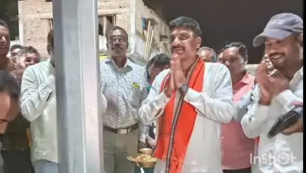 କୋଟପାଡ: ସାଗରଗୁଡା ମୁଖ୍ୟ ଛକରେ ଉଜ୍ୱଳ ଆଲୋକ ବ୍ୟବସ୍ଥାର ଲୋକାର୍ପିତ କରିଛନ୍ତି କୋଟପାଡ଼ ବିଧାୟକ ରୁପୁ ଭତ୍ରା l