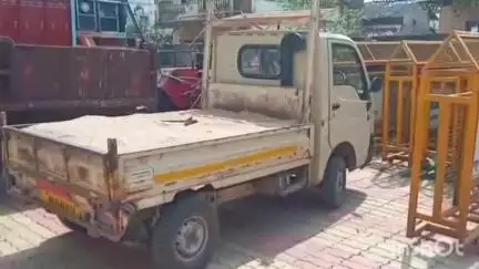 पारशिवनी: अवैध वाळु वाहतुक करणारा टाटा कंपनीचा वाहन जप्त.आरोपी अटक , वाहनासह एकुण 3 लाखांचा मुद्देमाल. कन्हान पोलिसाची कार्यवाही.