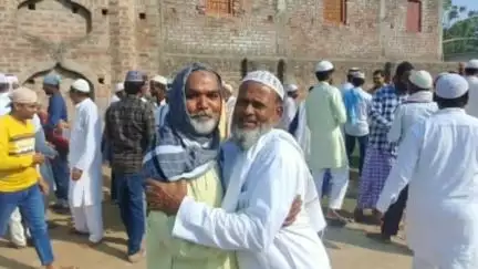 कुमारखंड: प्रखंड क्षेत्र में बकरीद पर्व शांतिपूर्ण संपन्न, अकीदतमंदों ने अमन-चैन की मांगी दुआ