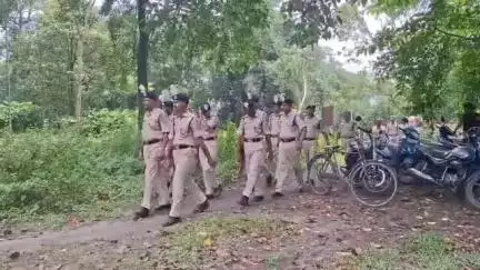 ওদালগুৰি: ৰৌতাত কেন্দ্রীয় অর্ধসামৰিক বাহিনীৰ বীৰ জোৱান বিজয় চহৰীয়াৰ শেষকৃত্য সম্পন্ন