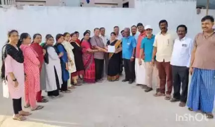 ಹಾವೇರಿ: 31ನೇ ವಾರ್ಡ್‌ನಲ್ಲಿ ಮೂಲಸೌಕರ್ಯಗಳ ಕೊರತೆ, ನಿವಾಸಿಗಳ ಅಹವಾಲು ಆಲಿಸಿದ ನಗರಸಭೆ ಅಧ್ಯಕ್ಷೆ ಶಶಿಕಲಾ ಮಾಳಗಿ #localissue