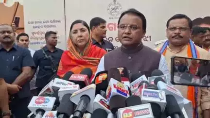 ସୋନପୁର: ରାମେଶ୍ୱର ଷ୍ଟାଡିୟମ ଠାରେ ମୁଖ୍ୟମନ୍ତ୍ରୀ ମୋହନ ଚରଣ ମାଝୀଙ୍କ ସାମ୍ବାଦିକ ସମ୍ମିଳନୀ