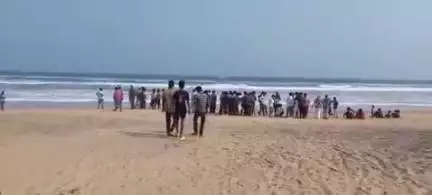 ଜଗତସିଂହପୁର: ପାରାଦ୍ୱୀପ ବାଲିଯାତ୍ରା ପଡିଆ ସମୁଦ୍ର ନିକଟରେ ୭ ଜଣ ସାଙ୍ଗ ଗାଧୋଇବା ସମୟରେ ଜଣେ ନିଖୋଜ