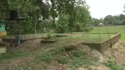 নগাঁও: ঠিকাদাৰৰ হেমাহিৰ বাবে আজিও অসম্পূৰ্ণ গৰিয়াজান আদৰ্শ অংগনৱাড়ী কেন্দ্ৰৰ কাম, অসুবিধাত ছাত্ৰ-ছাত্ৰী #jansamasya