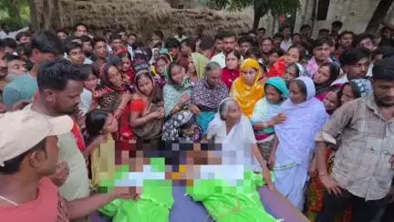 নানুর: ঈদের বাজার করতে এসে দক্ষিণ নানুরের ব্রাক্ষণখণ্ড গ্রামে পথ দুর্ঘটনায় নিহত ২,আহত-১; খবর পেয়ে পরিবারের পাশে Z.P সভাধিপতি