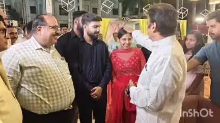 हुज़ूर: रीवा के शर्किन गार्डन में आयोजित विवाह कार्यक्रम में शामिल हुए उपमुख्यमंत्री राजेंद्र शुक्ल