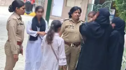 ठाकुरद्वारा: वरिष्ठ पुलिस अधीक्षक जनपद मुरादाबाद के निर्देशन में, पुलिस अधीक्षक ग्रामीण के पर्यवेक्षण में मिशन शक्ति अभियान का आयोजन