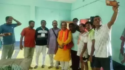হরিণঘাটা: হরিণঘাটা বিধানসভার বড় জাগুলী হিন্দু মিলন মন্দিরে রাষ্ট্রীয় স্বয়ংসেবক সংঘের নিমন্ত্রণে হরিণঘাটার বিধায়ক অসীম সরকার