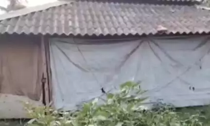 তমলুক: পারিবারিক সম্পত্তি গ্রামবাসীদের লিখে না দেওয়া এক ঘরে রাখা হয় রাধাবল্লভপুরের একটি পরিবারকে, থানায় FIR দায়ের