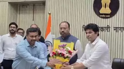 कामठी: नागपूर महानगर प्रदेश विकास प्राधिकरणाच्या कामांना वेळेत पूर्ण करा : पालकमंत्री चंद्रशेखर बावनकुळे