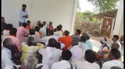 बेमेतरा: मरका पड़कीडीह राधा कृष्ण मंदिर प्रांगण में झेरिया यादव समाज की बैठक हुई, समाज के लिए कई अहम मुद्दों पर चर्चा
