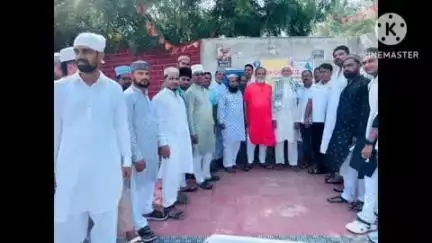ନୂଆପଡା: ନୂଆପଡ଼ା ସହର ରେ ହର୍ଶ ଉଲ୍ଲାସ ର ସହ ଇଦ ଉଲ୍ ଯୁହା ପାଳିତ ଯୋଗଦେଲେ ପୂର୍ବତନ ସାଂସଦ