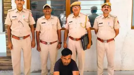 सरदारशहर: पुलिस ने 5 साल से फरार स्थाई वारंटी बीकानेर निवासी आरोपी को बीकानेर से किया गिरफ्तार