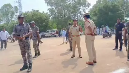 సంగారెడ్డి: సంగారెడ్డిలో బందోబస్తు పర్యవేక్షించిన ఎస్పీ