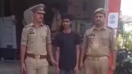फिरोज़ाबाद: थाना दक्षिण पुलिस ने करबला चौराहे के पास पोक्सो एक्ट के वांछित आरोपी को किया गिरफ्तार