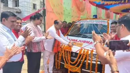 ବରଗଡ: ଭଟଲି ଛକ ଠାରେ ପଞ୍ଜାବ ନେସନାଲ ବ୍ୟାଙ୍କ ଦ୍ୱାରା ଆୟୋଜିତ କାର୍ଯ୍ୟକ୍ରମରେ ଯୋଗଦେଲେ ବରଗଡ଼ ବିଧାୟକ