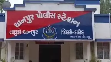 ધાનપુર: ધાનપુરના આકાશવાણી ગામે બે મોટરસાયકલ સામસામે ધડાકાભેર અથડાતા એકનું ઘટના સ્થળે કમ કમાટી ભર્યું મોત