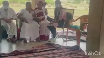 डुमरांव: कुल्हंवा गांव में लगा जनता दरबार, सैकड़ों लोगों ने रखीं समस्याएं, बीडीओ और मुखिया ने की अध्यक्षता